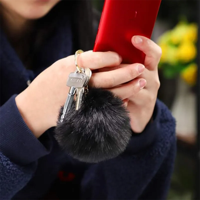 Chaveiro de material de pelúcia de pele sintética macia